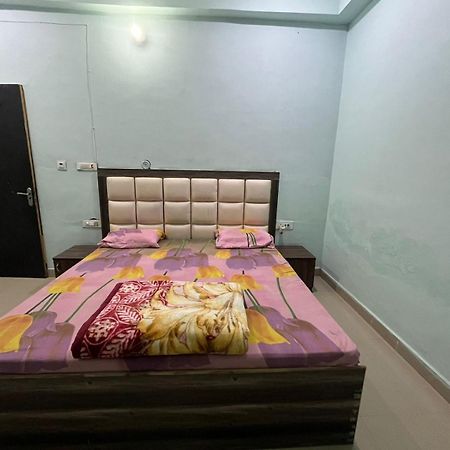 Hotel Shri Ji Baba Ki Haveli Govardhan Zewnętrze zdjęcie