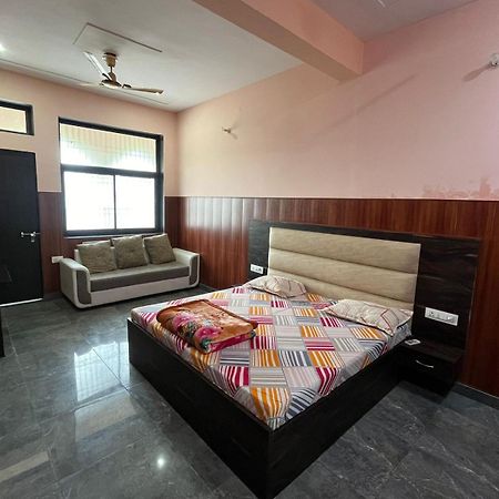 Hotel Shri Ji Baba Ki Haveli Govardhan Zewnętrze zdjęcie